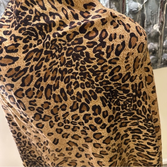 🔥 Leopard Print Fringe Scarf - Picture 6 of 6